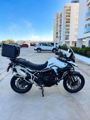 TRIUMPH TIGER 900 GT TRIUMPH TIGER 900 GT